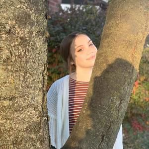 Meet your Posher, Ember